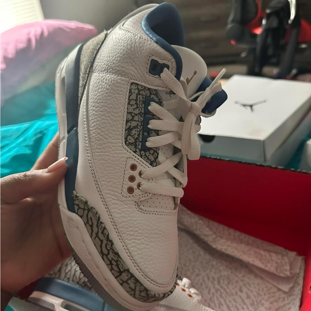 Jordan 4